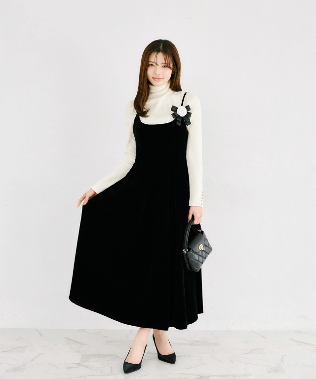 フラワーリボンブローチ付きベロアキャミワンピース