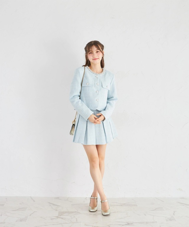 スプリングフェザー付きツイードジャケット×ミニスカートセットアップ