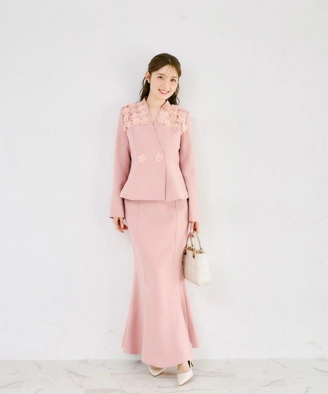 立体フラワーモチーフ付きジャケット×マーメイドスカートセットアップ