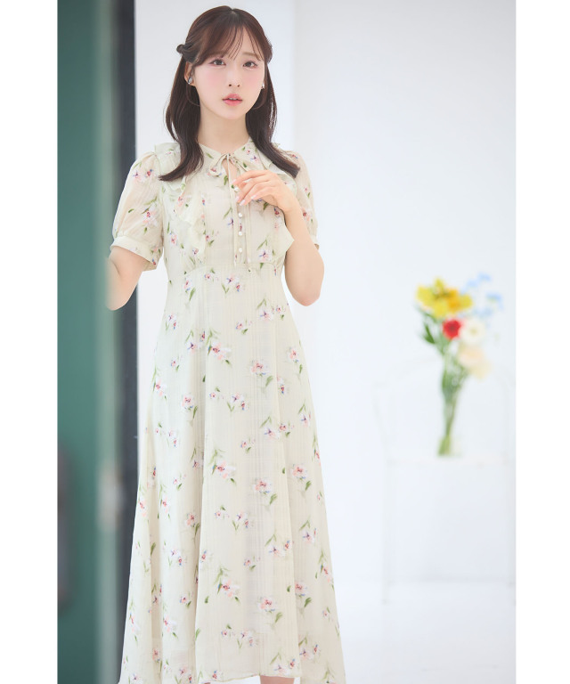 リボン付きシアーチェック×フラワープリントワンピース