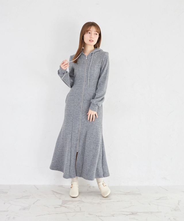 フロントファスナーフーディワンピース