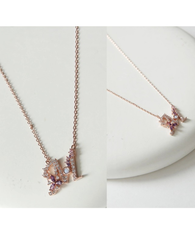 カラービジューイニシャルネックレス