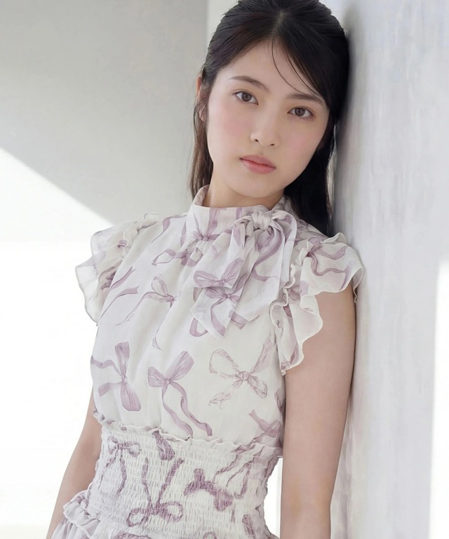 リボンプリントシフォンフリルブラウス