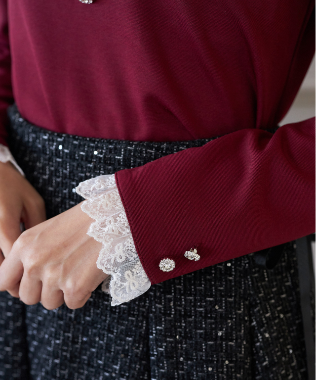 リボン＆ビジュー付きレースフリルハイネックカットソープルオーバー