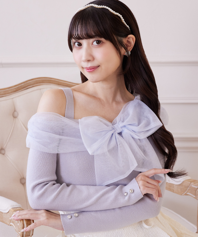 suyunn スユン　袖口ビジュー付きラメシアーリボン切り替えニットプルオーバー