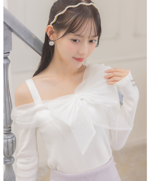 suyunn スユン　袖口ビジュー付きラメシアーリボン切り替えニットプルオーバー