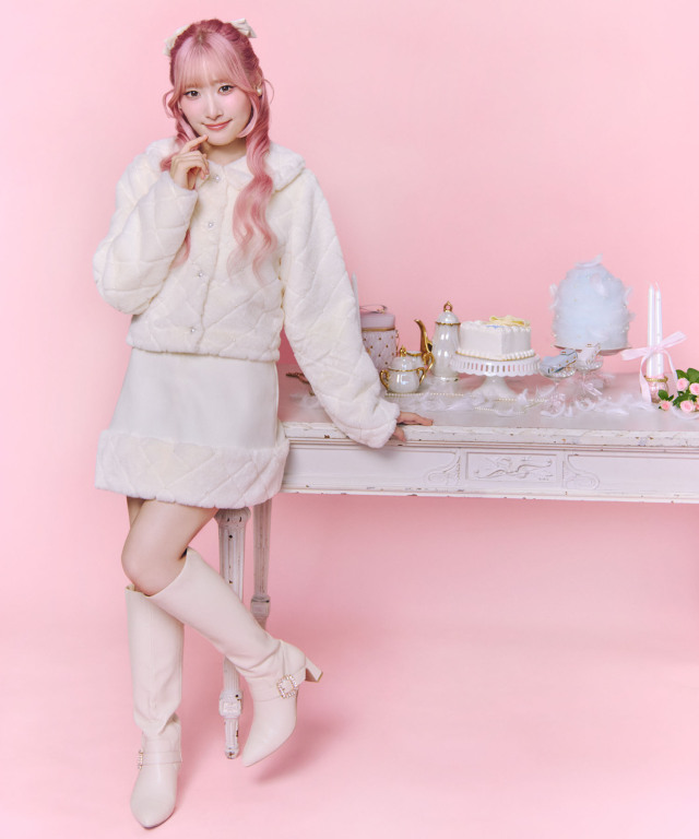 千金感漂う♪パール煌めく上品ふわふわキルティングショートコート