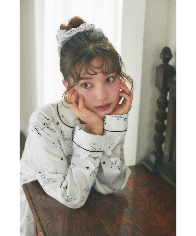 ロマンティックパターンパジャマ上下セット×巾着×シュシュ 3点セット