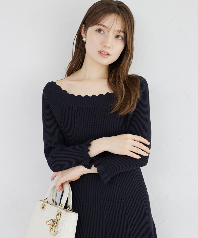 シアーデザインスリーブワンショルニット クロシェフレアスリーブニットトップス｜WOMEN｜250JSR70-3811｜AZUL