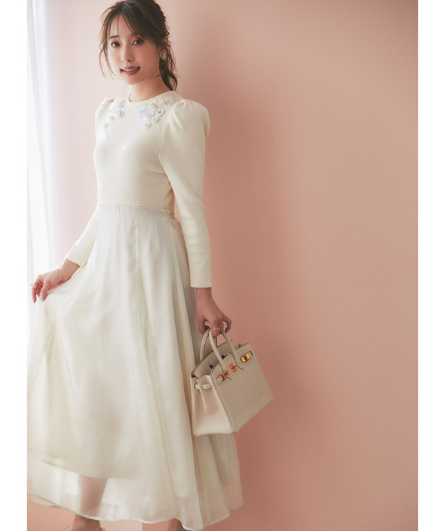 ウエストリボン付きフラワービジューニットドッキングワンピース