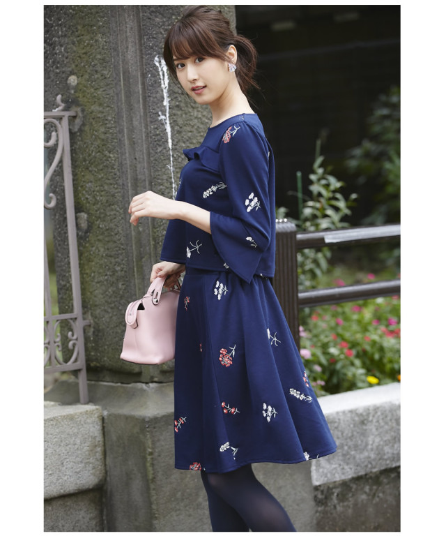 レディのスイッチをON♪小花刺しゅう入りポンチセットアップ 中村里砂 