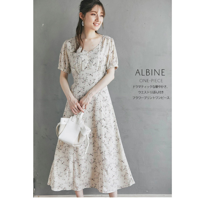 ウエストりぼん付きフラワープリントワンピース