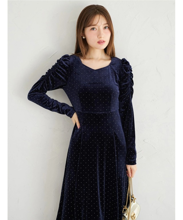 ストーン付きパワーショルダーカットベロアワンピース