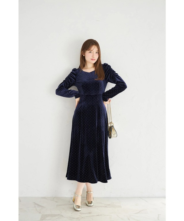 ストーン付きパワーショルダーカットベロアワンピース