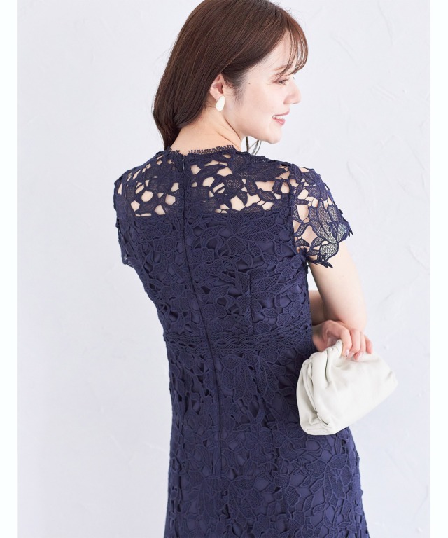 フラワーカットワークレース刺繍×ラインレースワンピース 