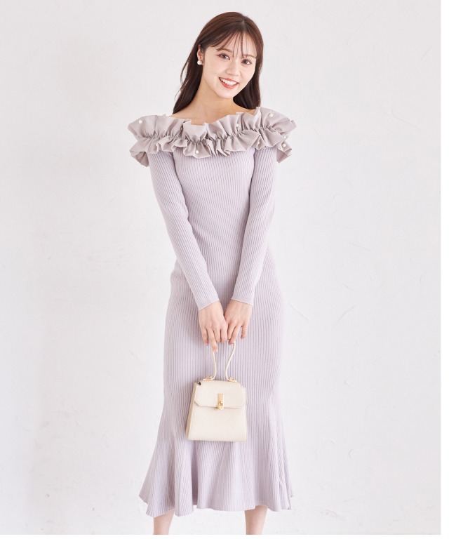 トッコクローゼット tocco closet パール付きフリル切り替えリブニットプルオーバー パール付きフリル切り替えリブニットプルオーバー