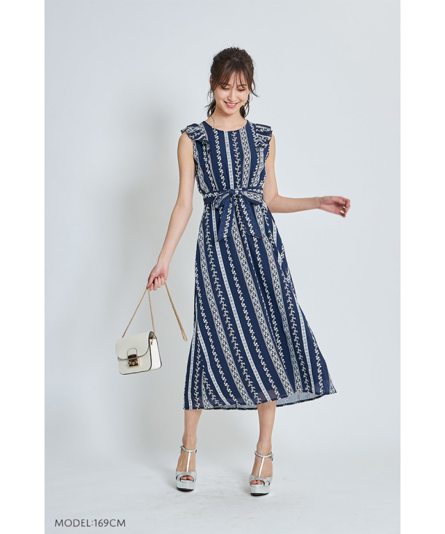 即納❃ apolina かいい 刺繍ワンピース 