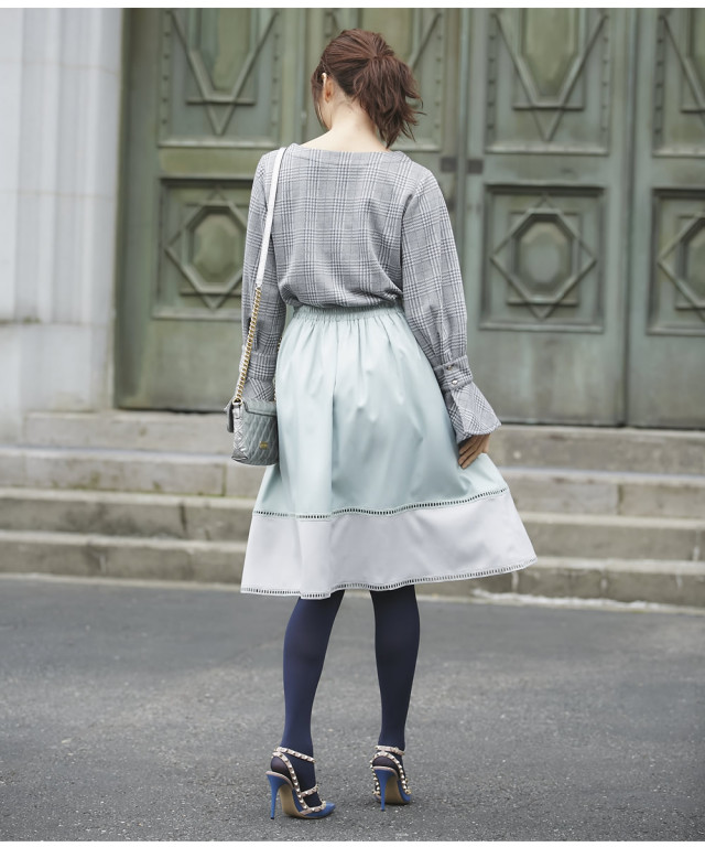 大人の魅力を際立てるはしごレースバイカラースカート 【asana  