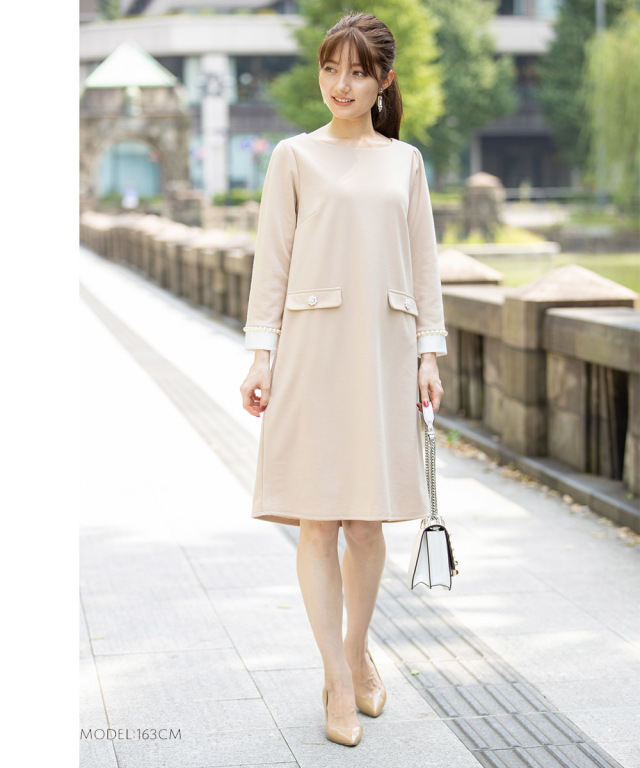 ロマンティックな要素にときめくパール装飾バイカラーワンピース