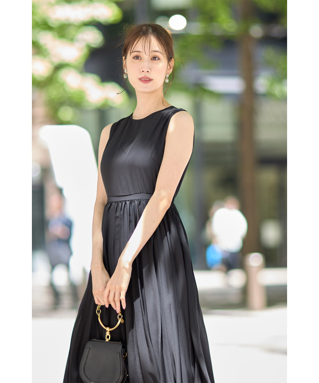 美品♡bcbgmaxazria ノースリーブワンピース リボン プリーツ ケープ 2WAYりぼんレースケープ付きノースリーブプリーツワンピース