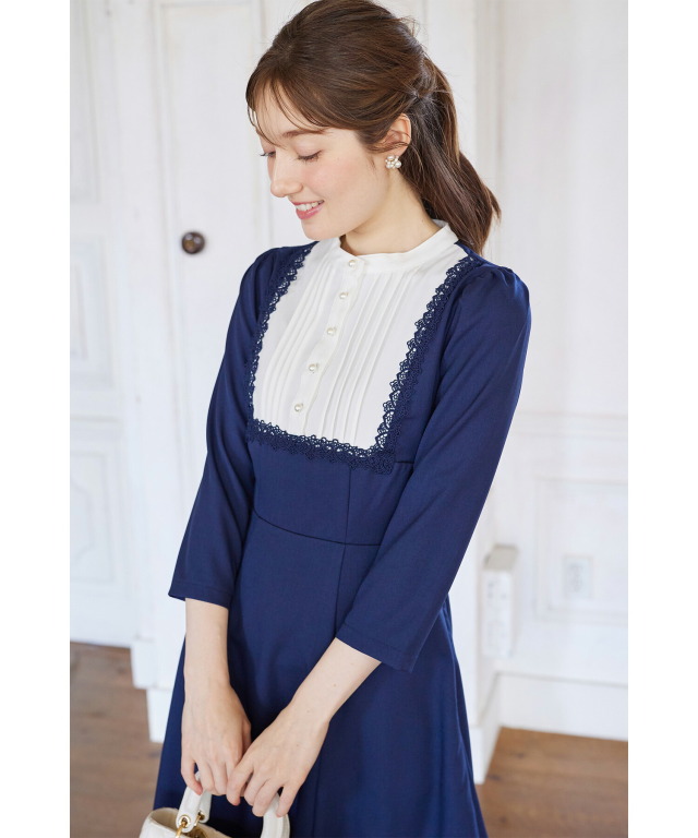 ヨークレース切替レースアップ長袖ワンピース