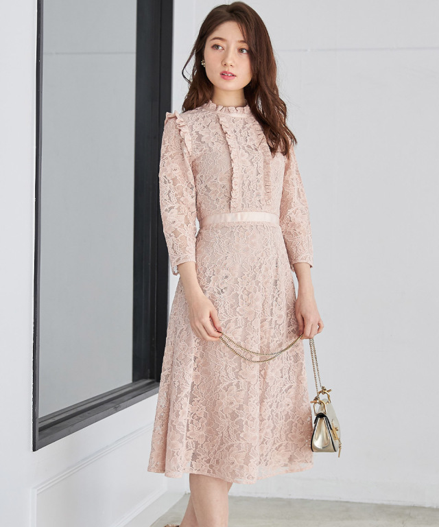 着る人を美しく際立たせるフリル付きフラワーレースワンピース Bramis ブラミス Tocco Closet トッコクローゼット Collection