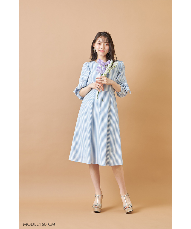 清涼感のある甘さを添えて フリル付きストライプワンピース Tocco Closet Luxe