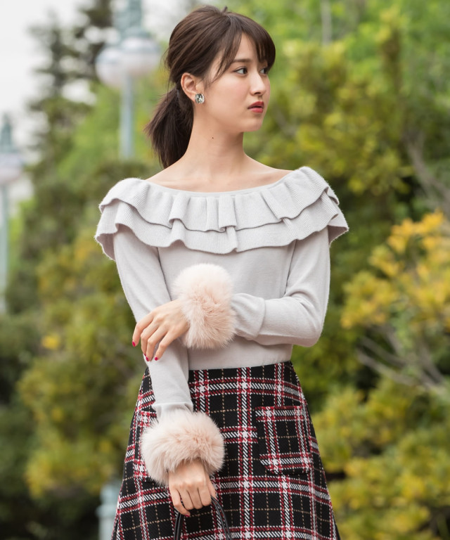 未使用　ブルーガールブルマリン　シルク　スカート　パープル系　40 ティアード 2月24日(土)0:00スタートBARGAIN】少女感と愛嬌漂わせるフリル