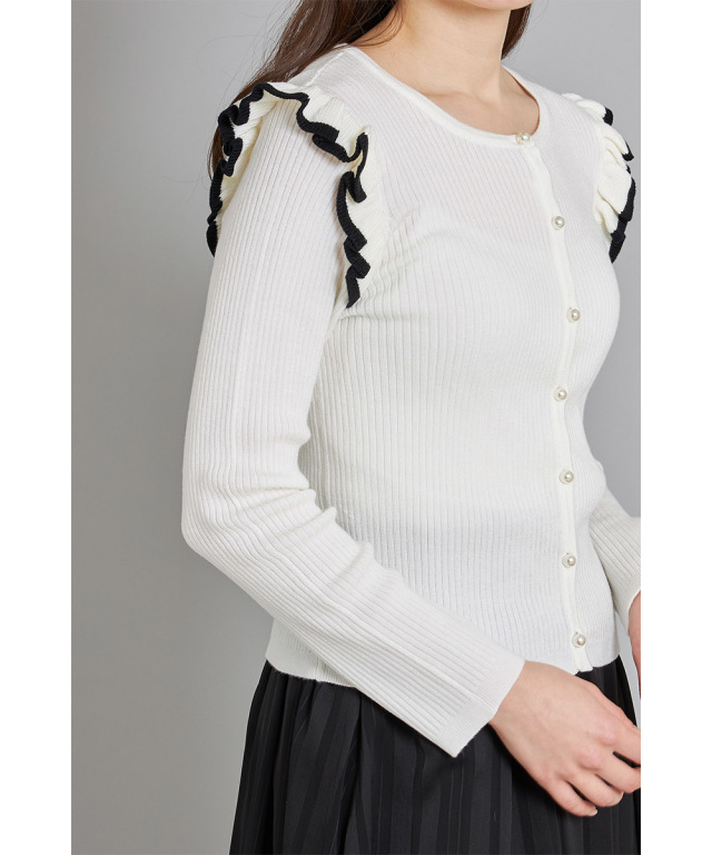 トレンド配色で媚びない甘さ♪肩フリル付きパール釦リブニットカーディガン 
