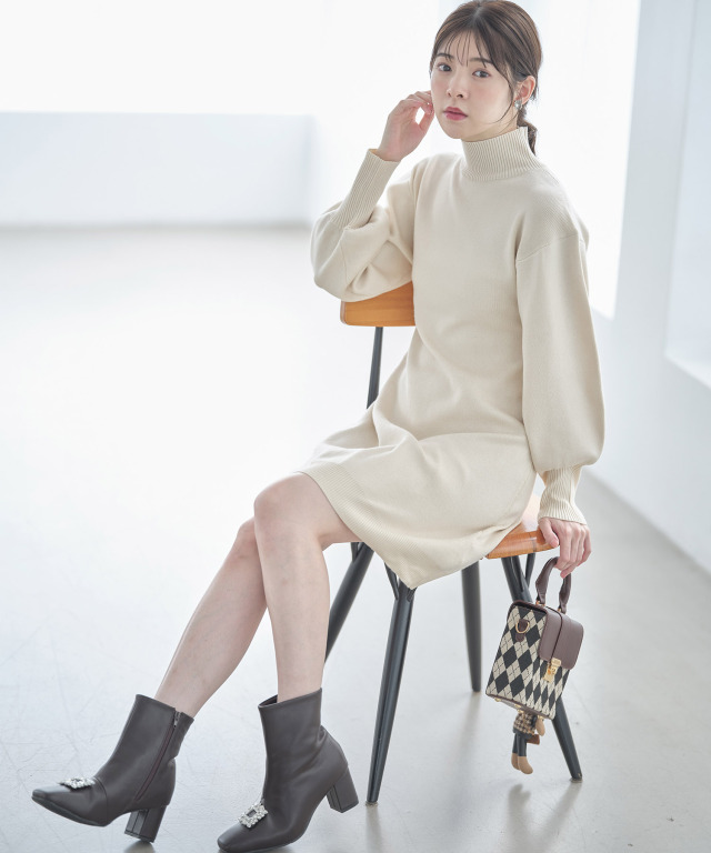 ハイネックボリュームスリーブニットワンピース 