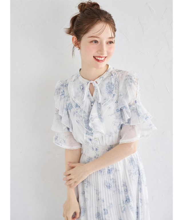 ワンピース　 新品未使用タグ付き ONE PIECE』ラゲッジタグ ルフィ＆赤髪海賊団 BD3