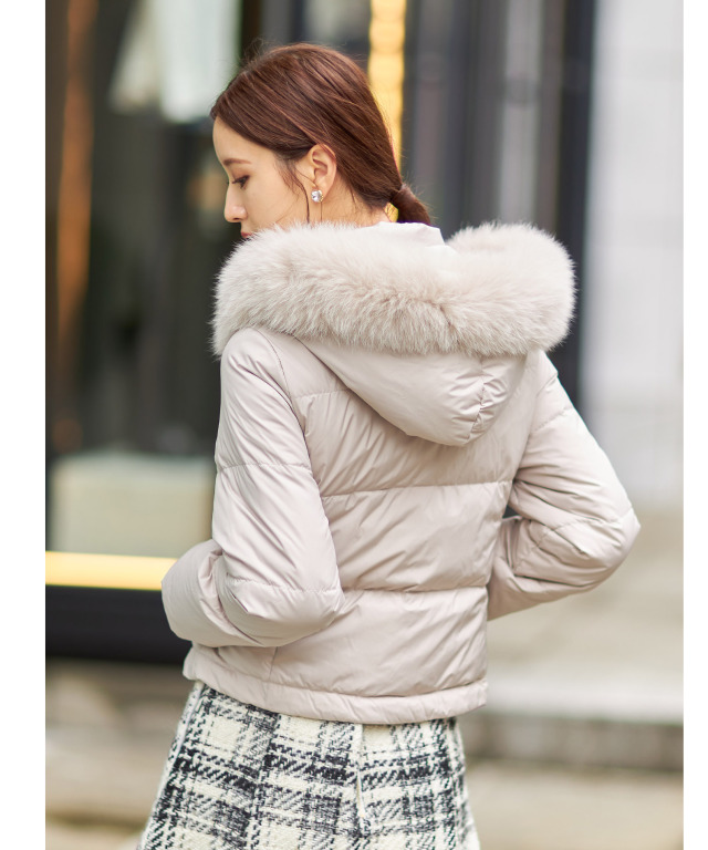 取り外し可能なフォックスファー付き2WAYショートダウンコート 