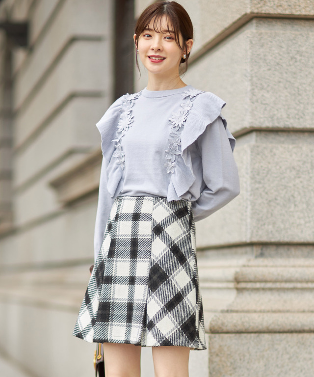 【美品】カワイイ　レースドッキングニット　レース　フリル　ガーリー　クラシカル フリルカーディガン レースフリル スリムフィット カーディガン