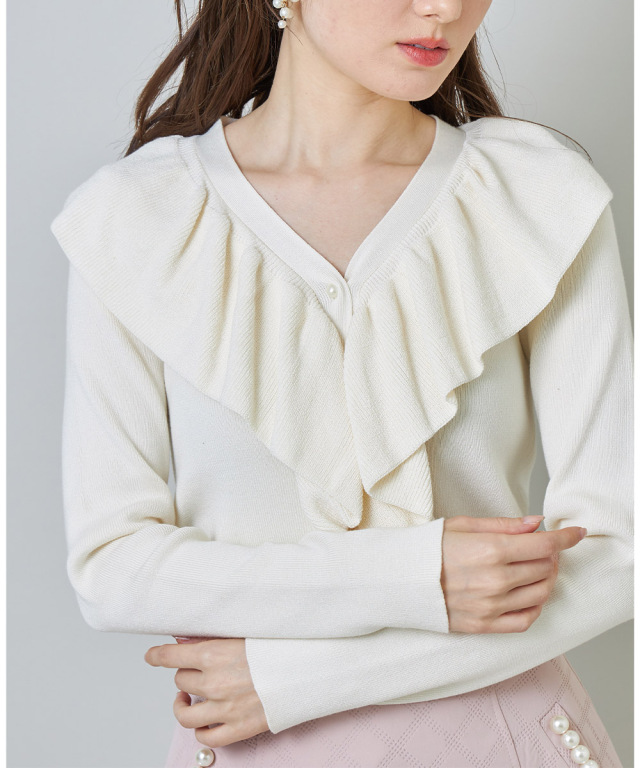 ラッフルフリル付きパール釦ニットカーディガン 