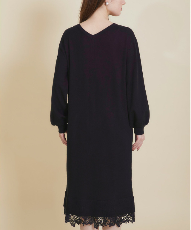 ワンピースとしても活躍 前後２way裾レース装飾クリアビジュー釦ロングカーディガン