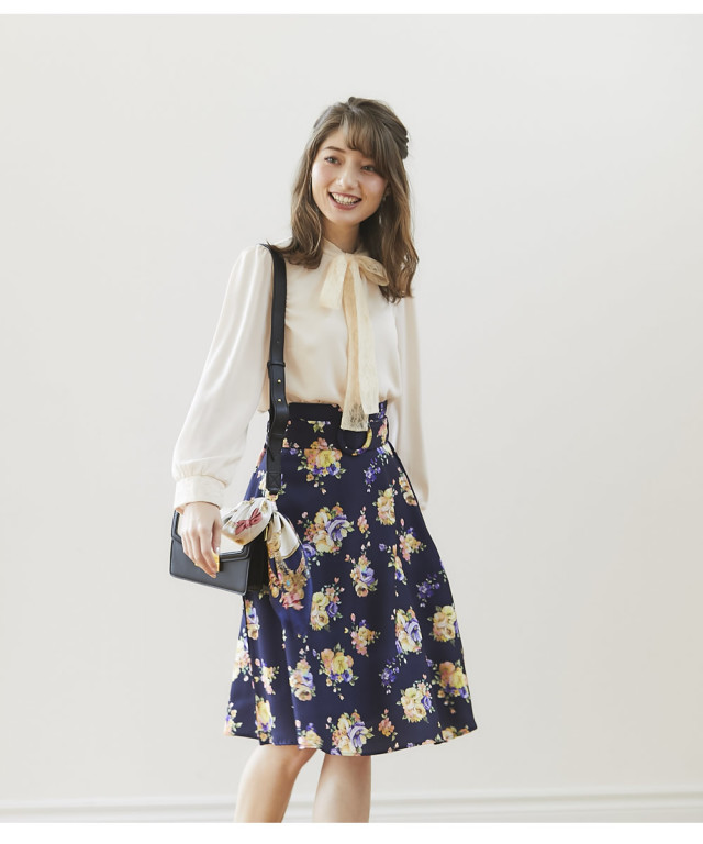 ガツンと華やげるベルト付きフラワープリントフレアスカート Cuties キュティス Tocco Closet トッコクローゼット Collection