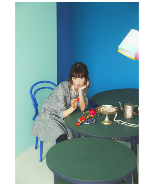 2月17日(土)0:00スタートBARGAIN】品のいいお嬢さん風ビジュー