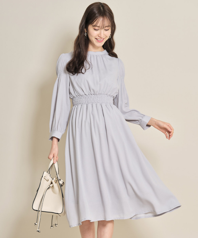 後ろりぼん付きシャーリングジョーゼットワンピース 