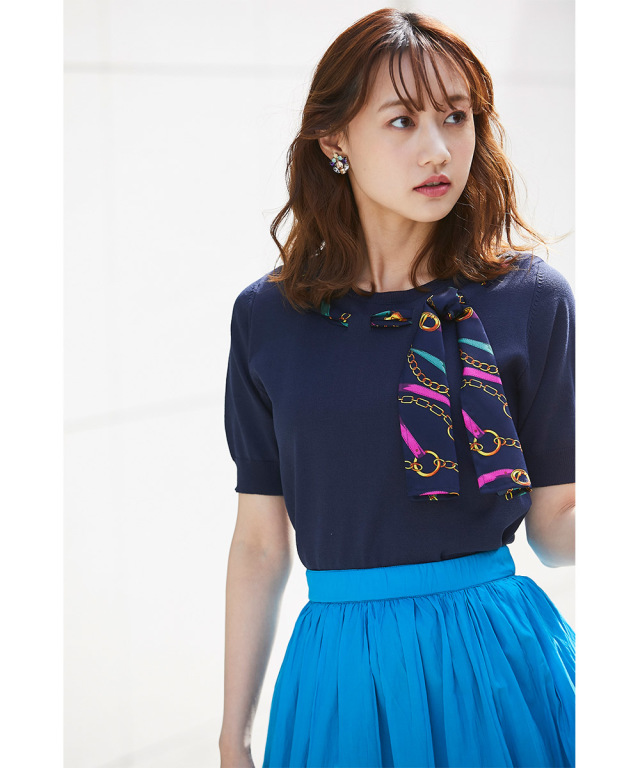 女性らしさを語るスカーフりぼん付き半袖ニットプルオーバーtocco  