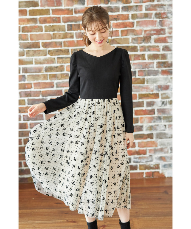 リブニットソー×フロッキードットフラワーチュールドッキングワンピース【dinasy ディナシー】 tocco closet(トッコクローゼット)柏木由紀さんはブラック着用 リブニットソー×フロッキードットフラワーチュールドッキングワンピース【dinasy ディナシー】 tocco closet(トッコクローゼット)柏木由紀さんはブラック着用