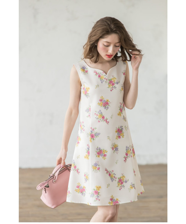 9713【人気デザイン】kolor☆襟切り替え定番カラーtシャツ 入手困難 厭わ 