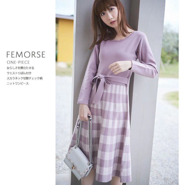 女らしさを際立たせるウエストりぼん付きスカラネック切替チェック柄ニットワンピース