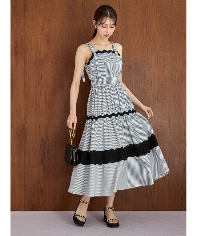 新品 アプワイザーリッシェ カットワーク切替ティアードワンピース  