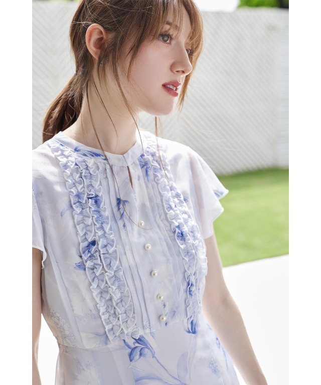 ウエストリボン付きフリル＆パール装飾フラワープリントワンピース