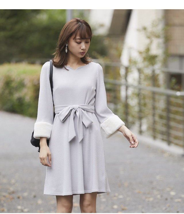ふわもこ袖ファー付きウエストりぼんハートネックワンピース【fomane  