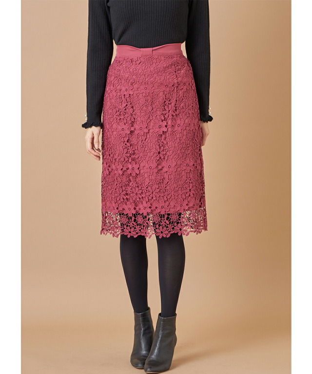 大人の可愛さを仕込んだリボンウエスト総レースタイトスカート