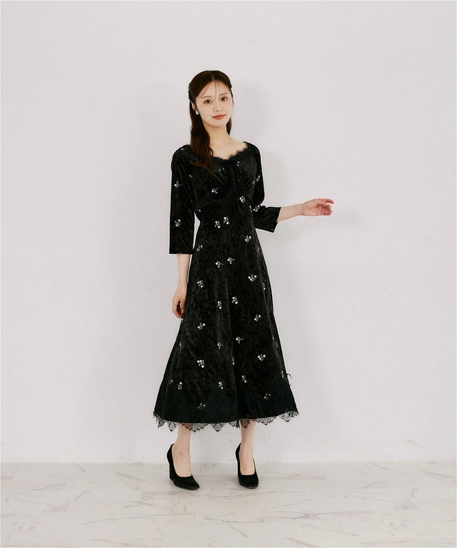 リボン付き小花刺繍ベロアレースラインワンピース