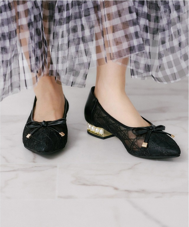 リボン付きシアーチェック刺繍ヒールパールパンプス