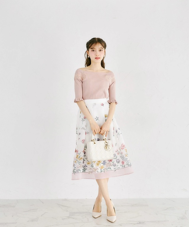 きらめきカラフルビジューON裾フリルスウェットプルオーバーtoccocloset 186-189145-requ-0122-1.jpg