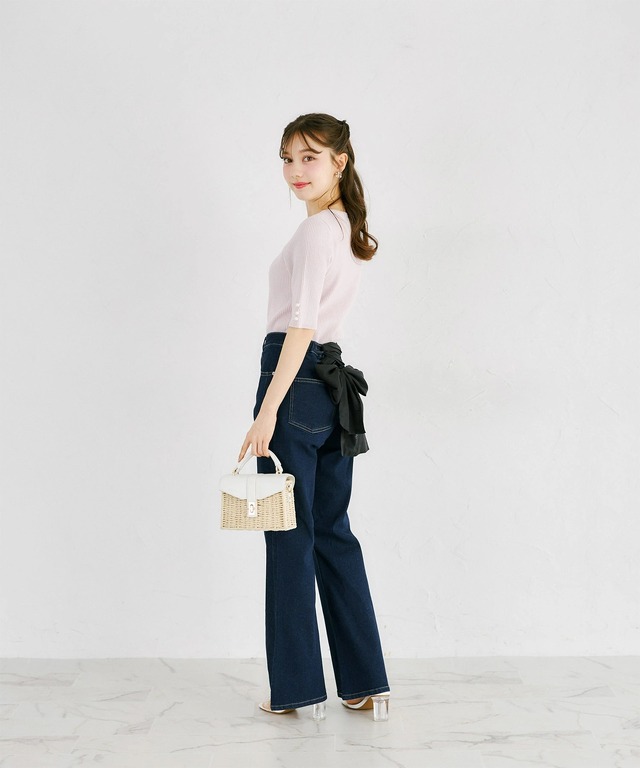 バックシアーリボン付きセミフレアストレッチデニムパンツ